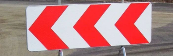 PANNEAU DE SIGNALISATION TEMPORAIRE BARRAGES ET BARRIÈRES K