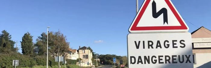 SIGNALISATION ROUTIÈRE PERMANENTE