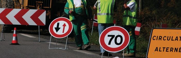 SIGNALISATION ROUTIÈRE TEMPORAIRE